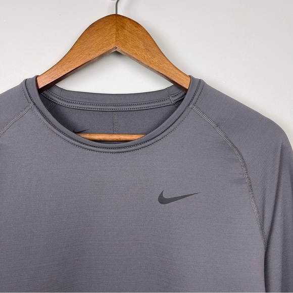 Nike Pro Slim Fit Gray Long Sleeve Crewneck Size L - Picture 5 of 8